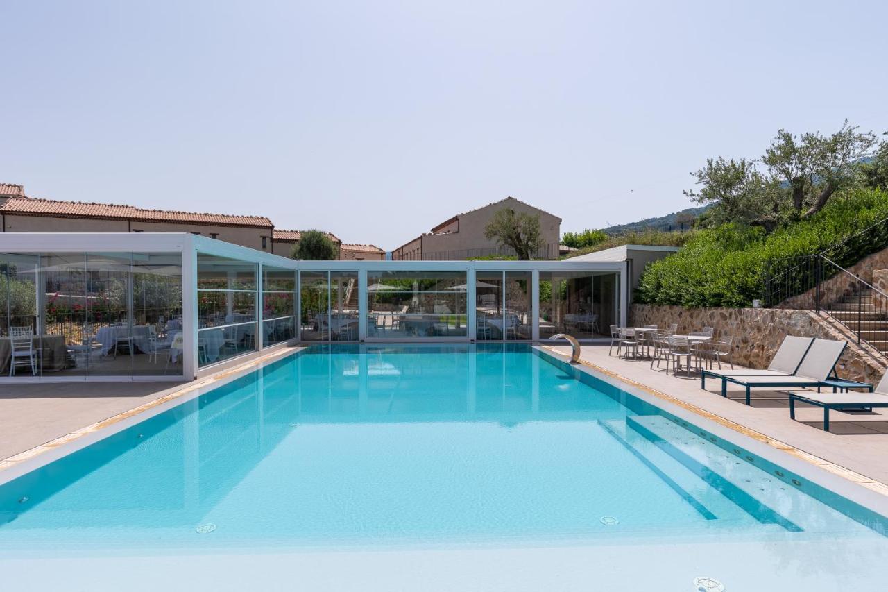 Borgo D'Orlando - Small Country Hotel Mirto  Экстерьер фото