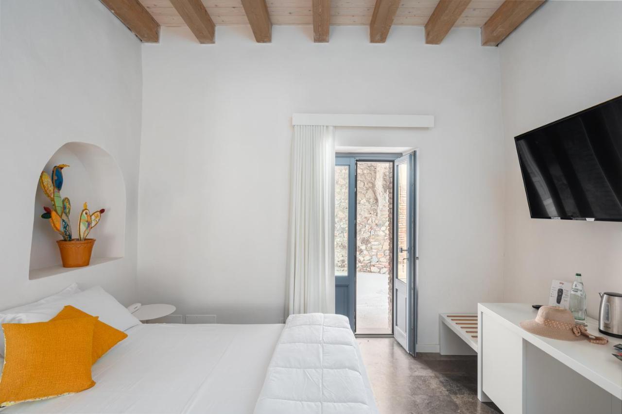 Borgo D'Orlando - Small Country Hotel Mirto  Экстерьер фото