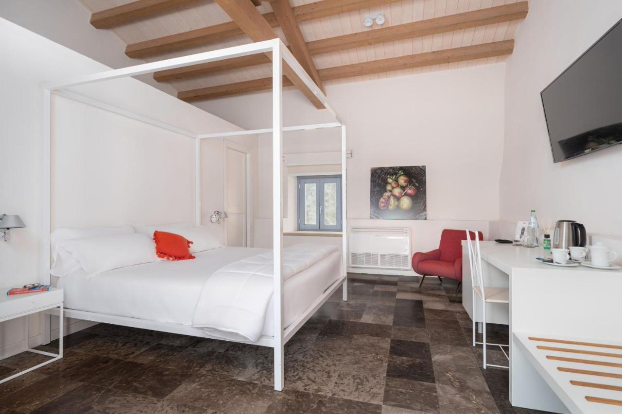 Borgo D'Orlando - Small Country Hotel Mirto  Экстерьер фото