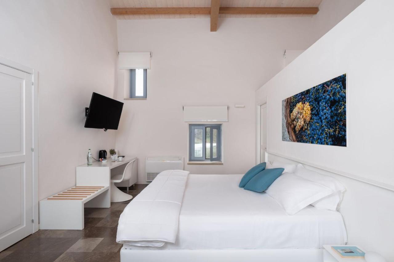 Borgo D'Orlando - Small Country Hotel Mirto  Экстерьер фото