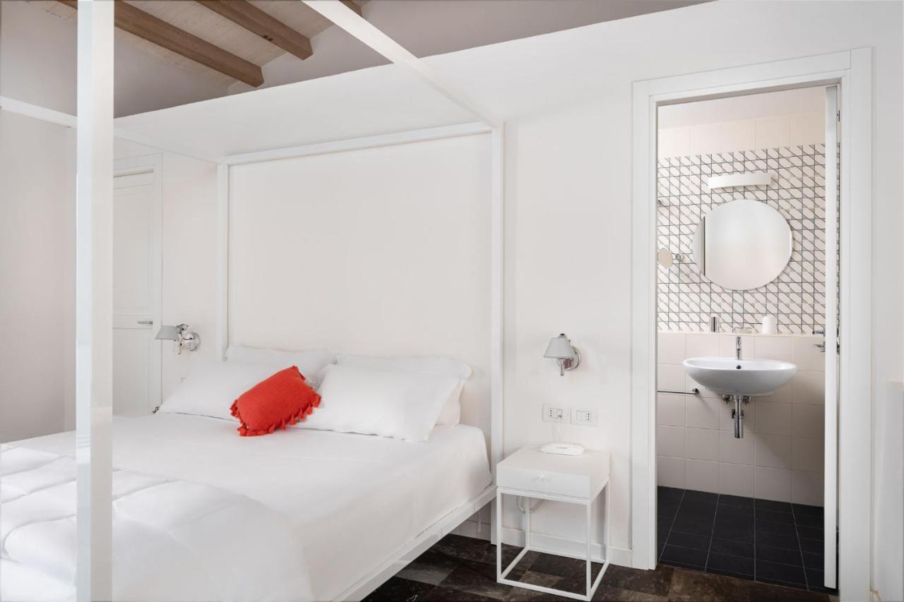 Borgo D'Orlando - Small Country Hotel Mirto  Экстерьер фото