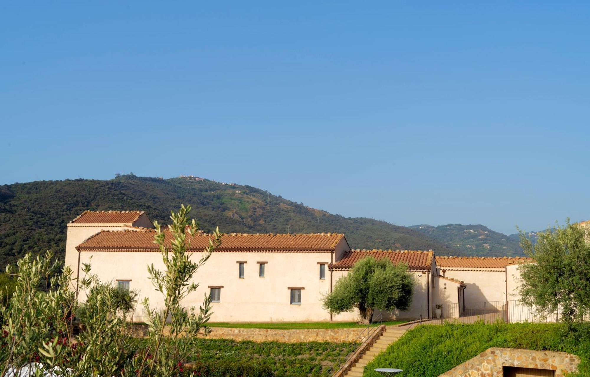 Borgo D'Orlando - Small Country Hotel Mirto  Экстерьер фото
